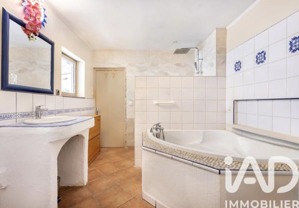 Maison à vendre 4 pièces 100 m² Saint-Amand-les-Eaux