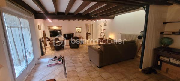 Maison en pierre de 222 m²