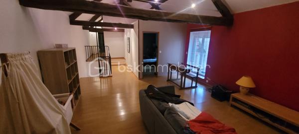 Maison en pierre de 222 m²