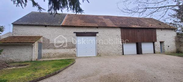 Maison en pierre de 222 m²