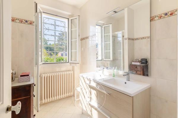 Chaville, Maison 3 Chambres -  150 m² à vendre
