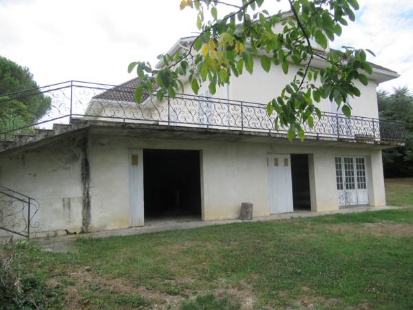 Lafrançaise (82130) GRANDE MAISON A LA CAMPAGNE