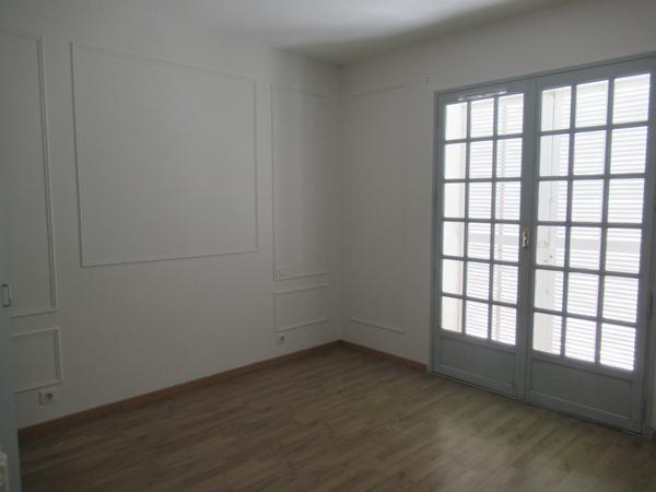 Lafrançaise (82130) GRANDE MAISON A LA CAMPAGNE