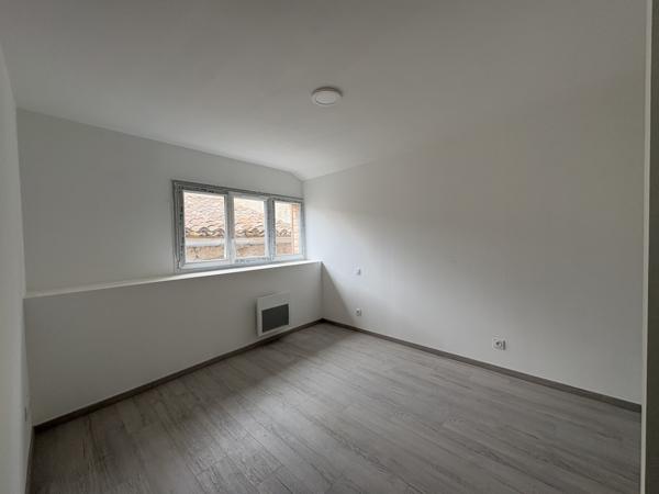 Cologne (32430) Exclusivité : Maison de village de 85m2 de type T3