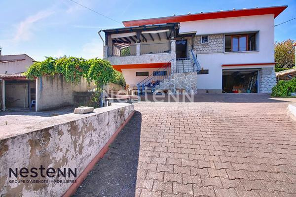 Maison de type 4 d'environ 90m² avec grand sous-sol, garage, terrasse et jardin