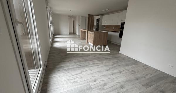 Location Appartement 3 pièces 95.12 m² - Vernon 27200