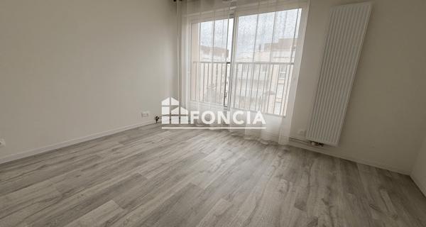 Location Appartement 3 pièces 95.12 m² - Vernon 27200