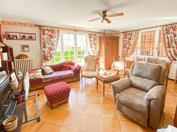 Dpt Gers (32), à vendre BARCELONNE DU GERS Maison T6 de 192 m² habitables + 2 vérandas + grand garage sur 1670 m² de terrain, au calme