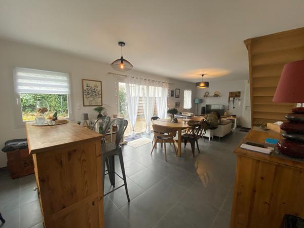 Maison de 2019 à vendre à Lanvallay - 4 chambres, 98 m², garage double