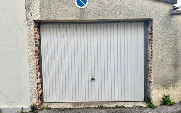 Maison à vendre    4 pièces •  Saint-Quentin