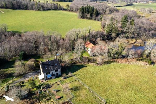 Maison à vendre |  Ladignac-le-Long |  5 pièces | 215 m²