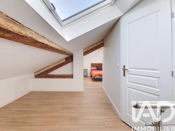 Maison à vendre 7 pièces 156 m² Saint-Cergues