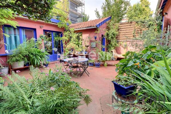 A VENDRE, jolie maison avec dépendance, belle coure arborée et dépendance à FONTENAY SOUS BOIS (94)