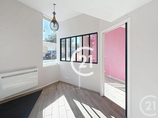 Immeuble à vendre  83 m 2   COGNAC  - 16