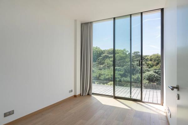 Paris 14e - Parc Montsouris - Duplex d'exception rénové à vendre - 5 pièces - 3 chambres - Terrasses - 250 m²
