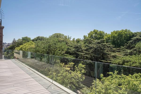 Paris 14e - Parc Montsouris - Duplex d'exception rénové à vendre - 5 pièces - 3 chambres - Terrasses - 250 m²