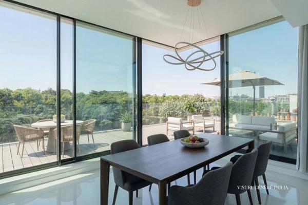 Paris 14e - Parc Montsouris - Duplex d'exception rénové à vendre - 5 pièces - 3 chambres - Terrasses - 250 m²