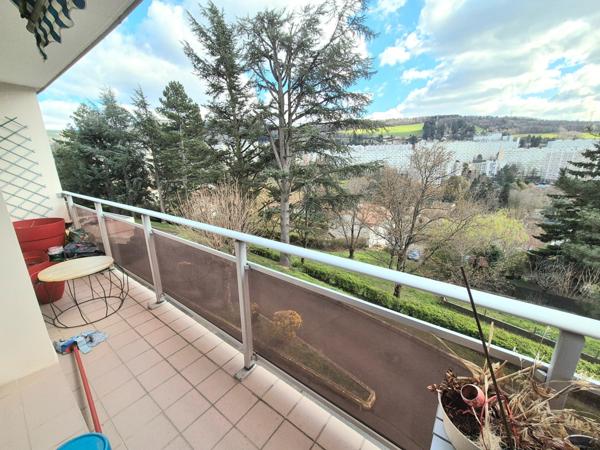 Appartement à SAINT-ETIENNE, 42100 - 4 pièces 70m²