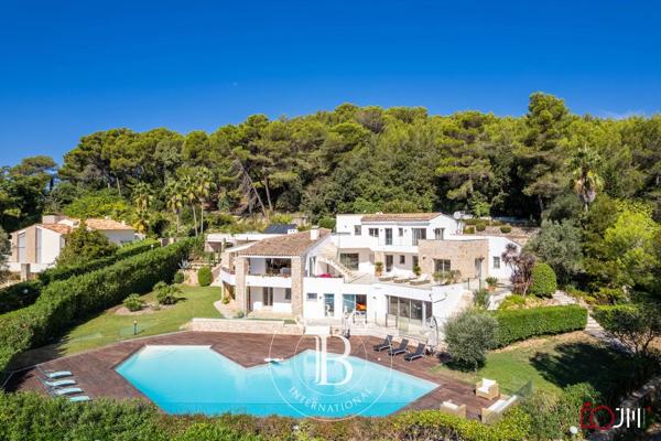 Mougins, Maison 7 Chambres -  550 m² à vendre