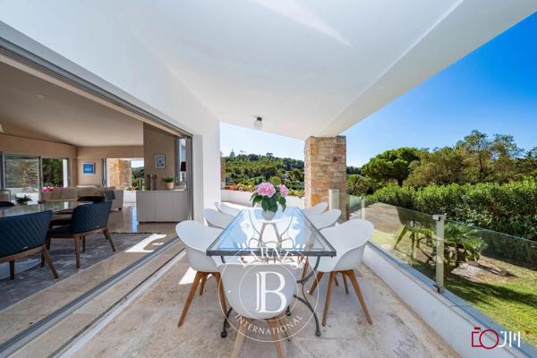 Mougins, Maison 7 Chambres -  550 m² à vendre