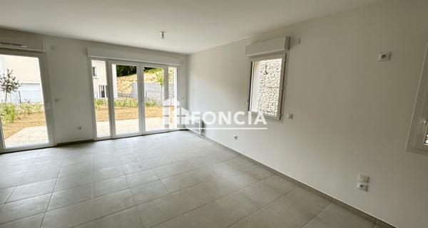 Location Appartement 4 pièces 78.3 m² - Saint-hilarion 78125