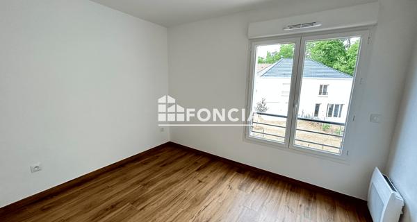 Location Appartement 4 pièces 78.3 m² - Saint-hilarion 78125