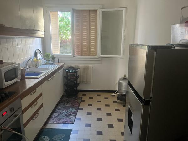 Appartement à VAULX EN VELIN (69120)