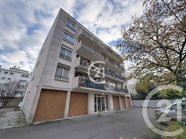 Appartement Studio à vendre  2 pièces - 46 m2 MONTREUIL - 93