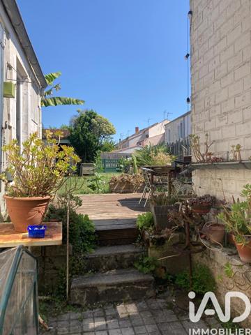 Maison à vendre 5 pièces 89 m² Saintes