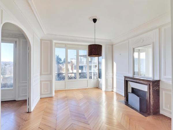 Appartement 5 pièces - 135 m² Bien prestige