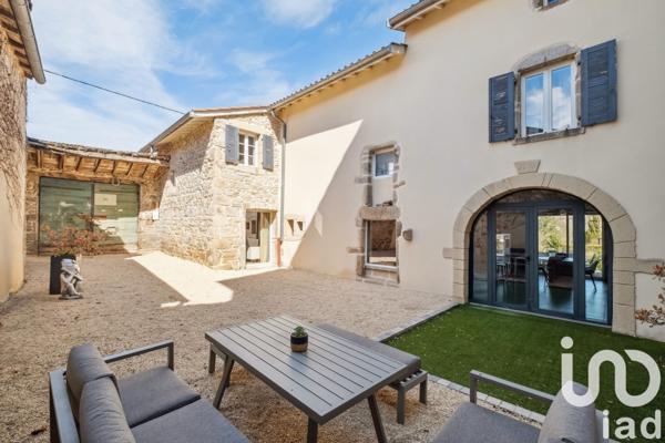 Maison à vendre 6 pièces 210 m² Soucieu-en-Jarrest