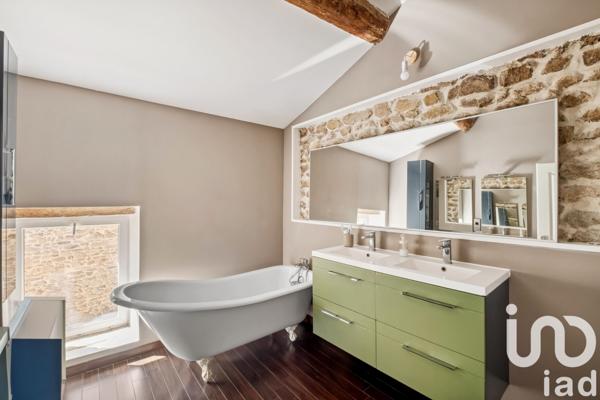 Maison à vendre 6 pièces 210 m² Soucieu-en-Jarrest