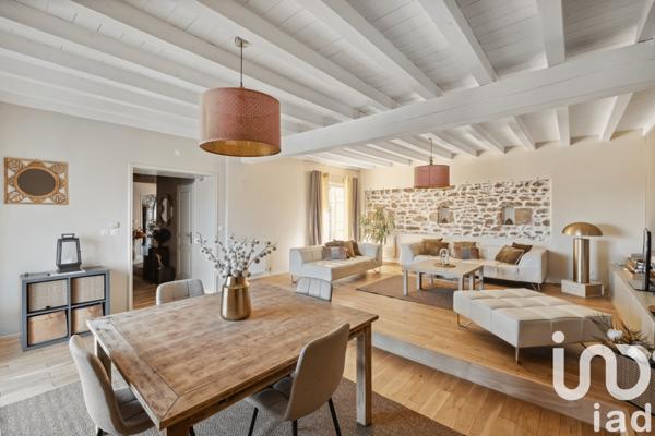 Maison à vendre 6 pièces 210 m² Soucieu-en-Jarrest