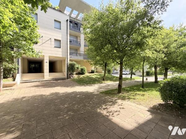 DUPLEX GRANDE TERRASSE QUARTIER MÉMORIAL 