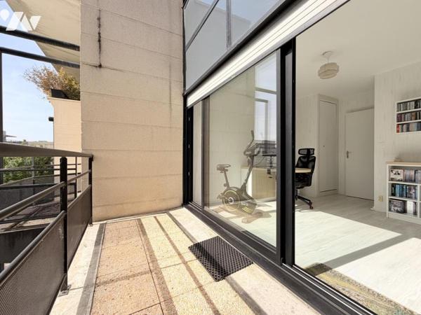 DUPLEX GRANDE TERRASSE QUARTIER MÉMORIAL 