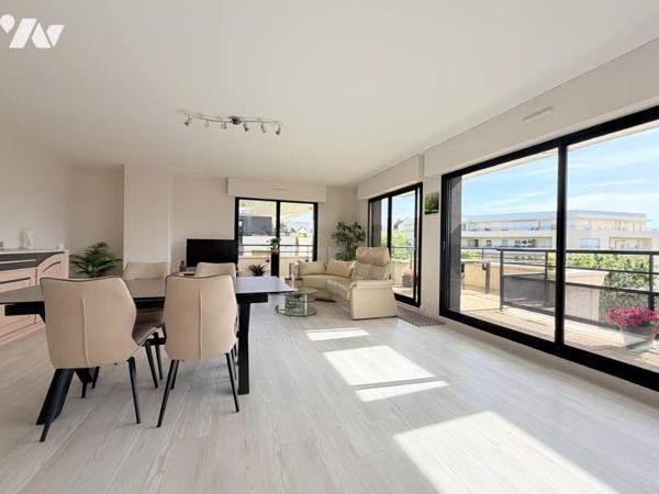 DUPLEX GRANDE TERRASSE QUARTIER MÉMORIAL 