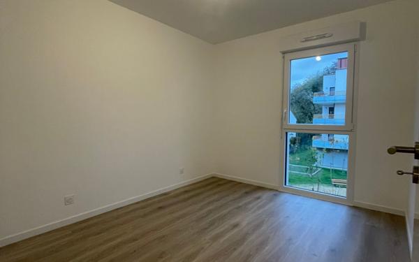 Appartement à louer    4 pièces • 80,29 m2 Ars-sur-Moselle