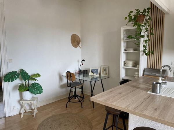 Appartement à vendre 229 000 € Bordeaux 2 p 49,3 m² DPE D
