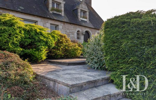 Immobilier Port-Louis - Maison familiale 7 pièces - Vue mer Port-Louis - Jardin arboré - Calme et verdoyant