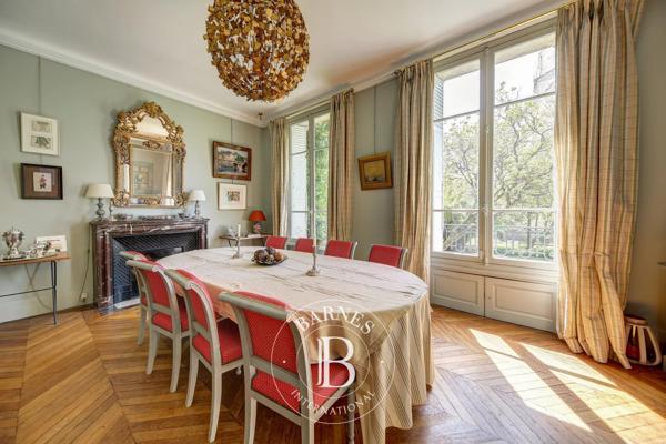 Versailles, Maison 9 Chambres -  380 m² à vendre