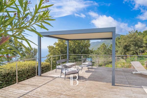 Théoule-sur-Mer, Villa 7 Chambres -  234 m² à vendre