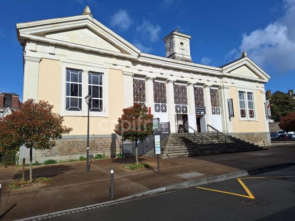 Immeuble à vendre MAYENNE (53)