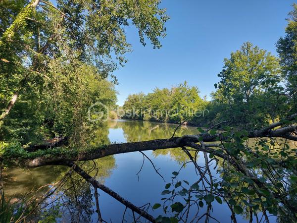 Terrain de loisirs de 22 550 m²