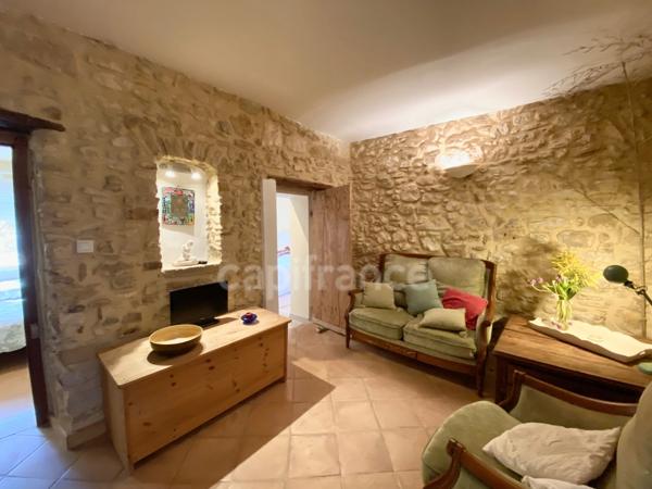 Entre Uzès et La Roque-sur-Cèze, Éden Provençal : Mas du XVIIIe & Son Domaine Privé sur 3,3 hectares