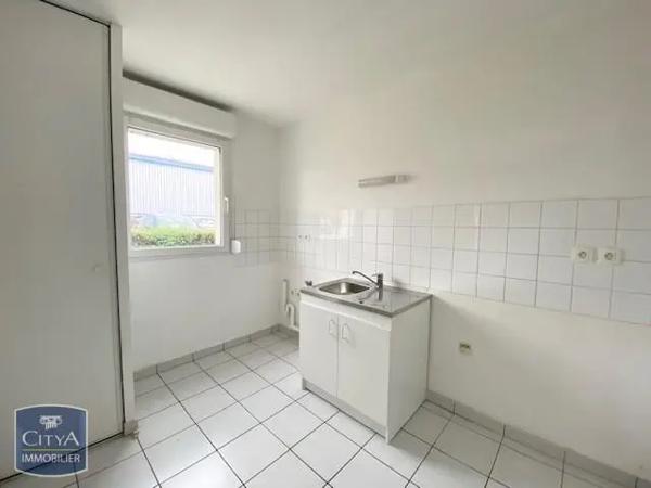 Appartement à louer 3 pièces 58.66m² Petit-Couronne (76650)