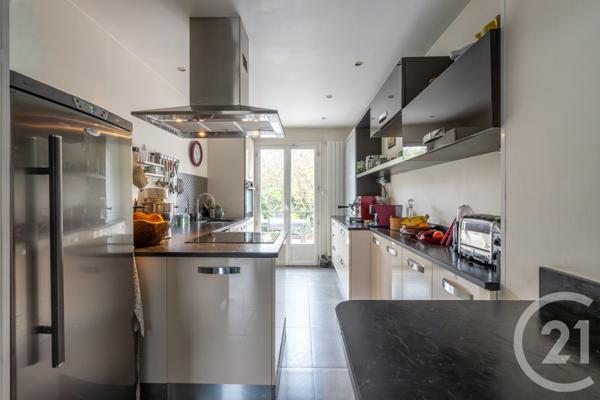 Maison à vendre  8 pièces - 167,64 m2 LA VARENNE ST HILAIRE - 94