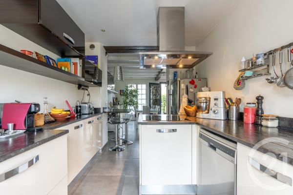 Maison à vendre  8 pièces - 167,64 m2 LA VARENNE ST HILAIRE - 94