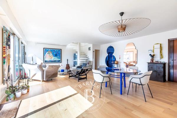 Neuilly-sur-Seine, Appartement 3 Chambres -  107 m² à vendre