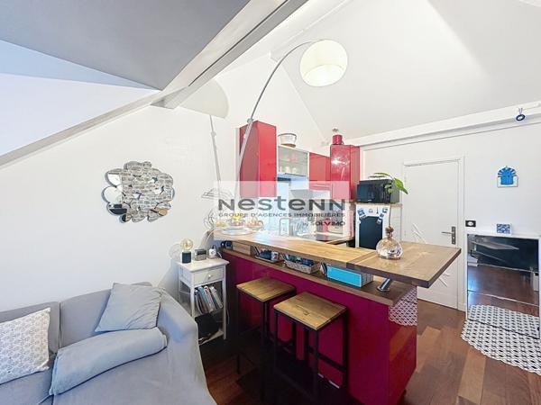 À vendre : Appartement 2 pièces à Saint Fargeau Ponthierry, cave, place de parking, centre ville.