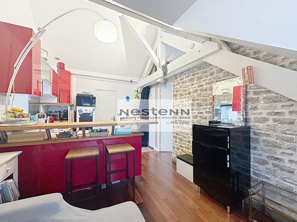 À vendre : Appartement 2 pièces à Saint Fargeau Ponthierry, cave, place de parking, centre ville.